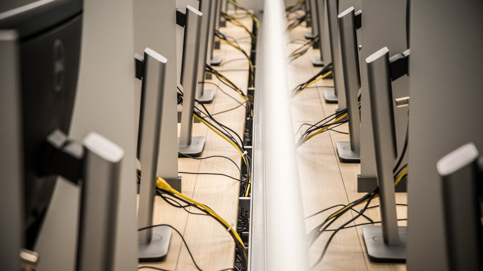 computer lab image